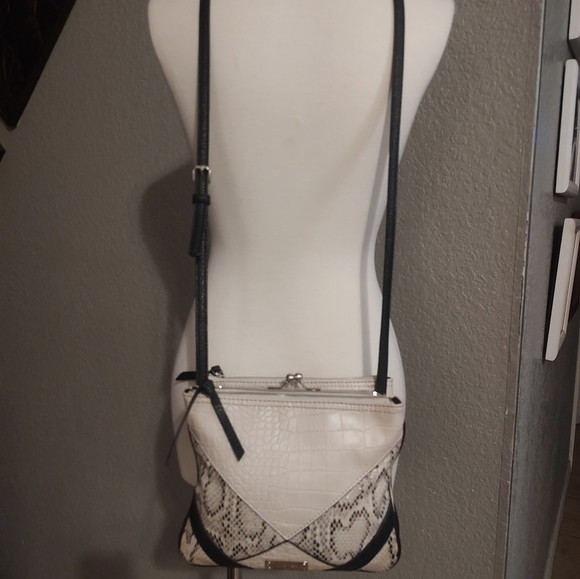 Snakeskin Crossbody Bag - Picture 1 of 5